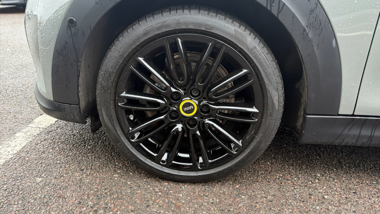 MINI Hatchback 1.5 Cooper Exclusive II 5dr Auto Petrol Hatchback